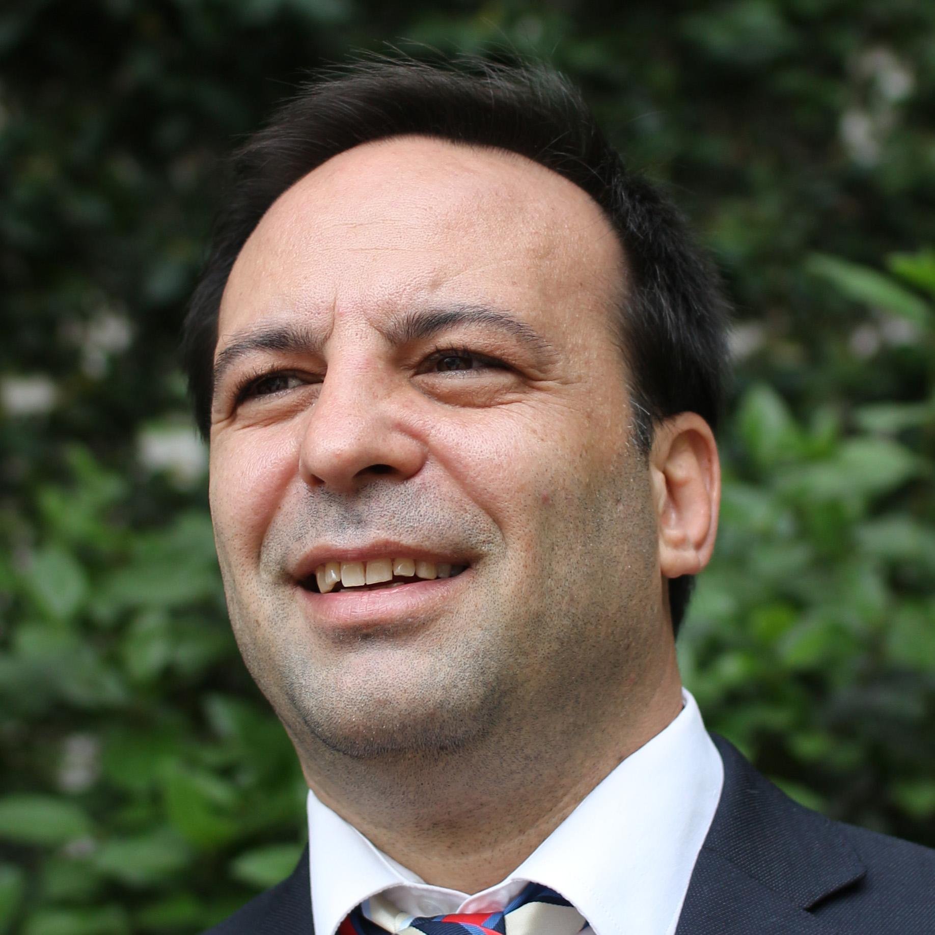 Empresario, Dirigente UIBB,Vicepresidente UIPBA y Director ZFBBCR. 
Promuevo iniciativas en sustentabilidad, innovación, industria y logística.