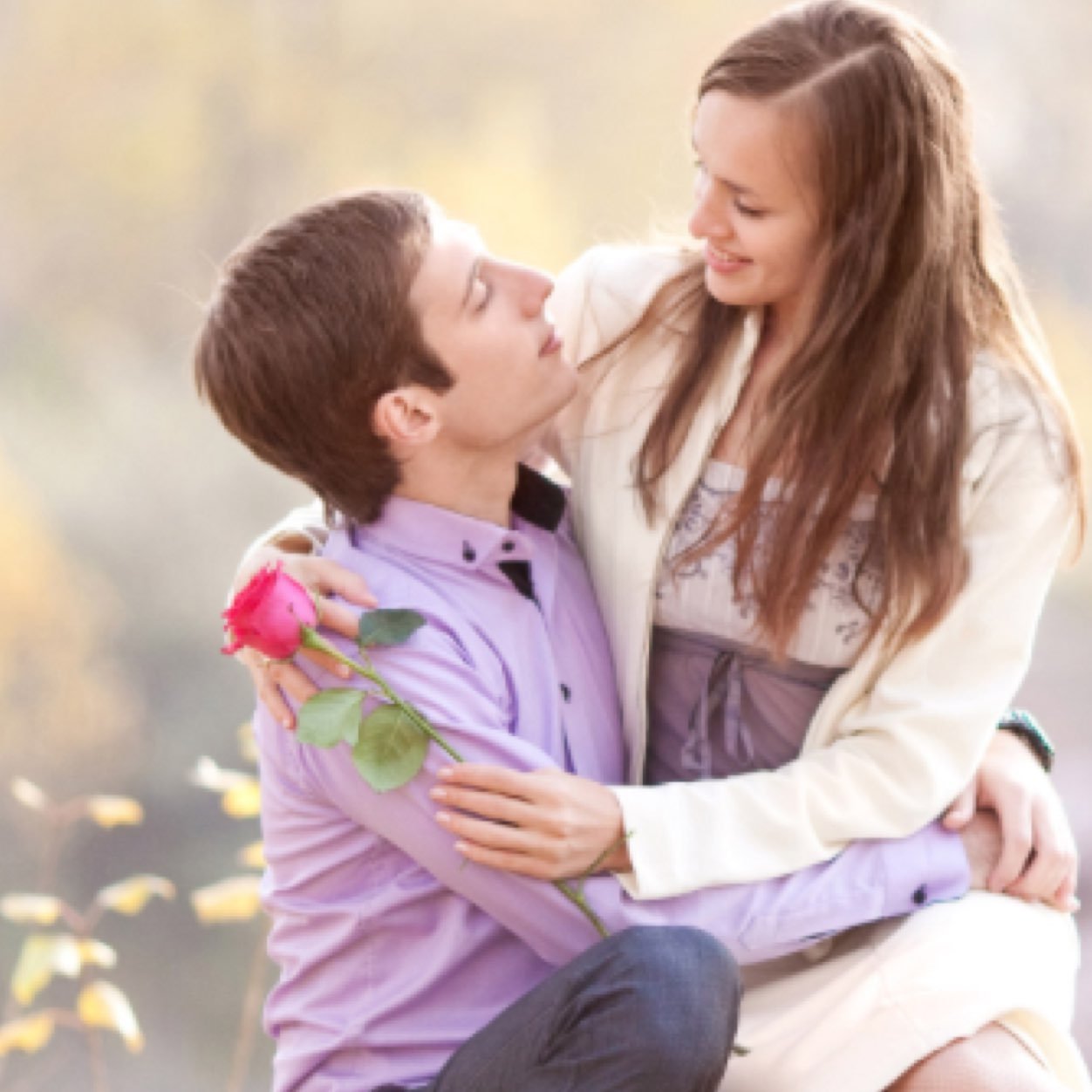 Tweet or dm me your relationship problems and im here to help!!