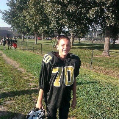 Higgins879's profile picture. im not single im taken by the glory of god