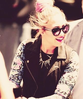 //demi is my inspiration she's beautiful *-* for ever demi lovato love you so much ♡♡♡ @ddlovato//