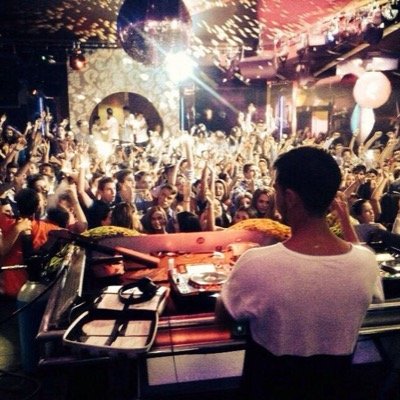 ¿TE GUSTARIA VENIR A UN FIESTÓN EN NEW GARAMOND? MD PARA PEDIR ENTRADAS. LA MEJOR DISCOTECA DE MADRID.
