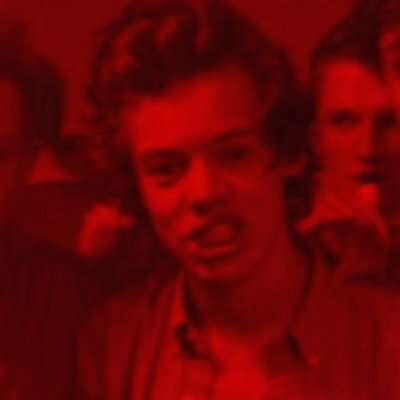 Follow @sugarpuffstyles and please rt this link