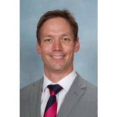 Andrew Martin Olsh Girls Learning To Be Ministers Of Communion With Fr Don Service Http T Co 2mnkjo3vab