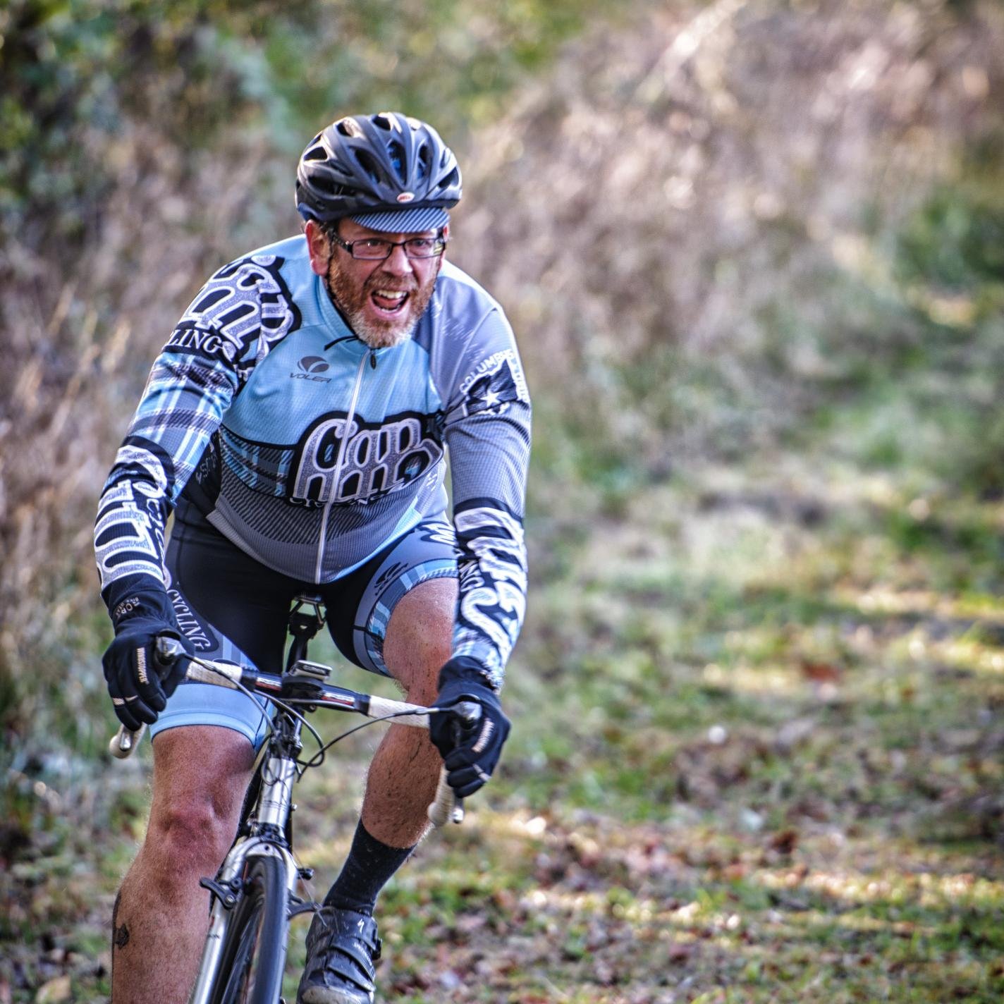 Guitar slinging, mud loving, CX racing curmudgeon. Do skinny jeans qualify as compression/recovery wear?