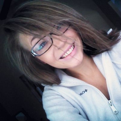 @_kelsimarie