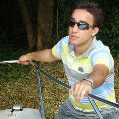 albertojr_g12's profile picture. 