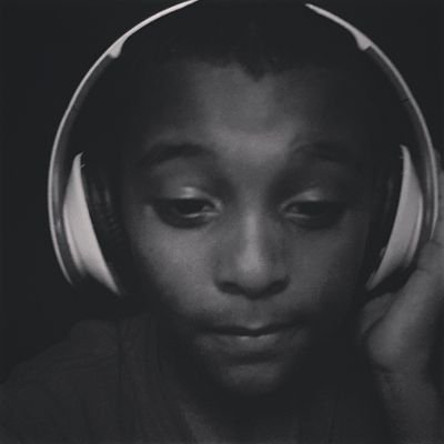 JaylonnieM Profile Picture