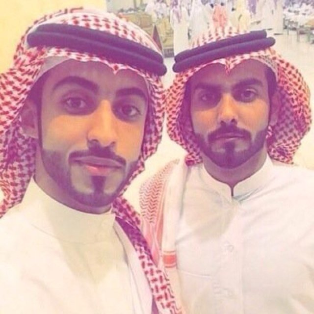 تحبني ؟ أدعيلي ، سبحان الله وبحمده سبحان الله العظيم.