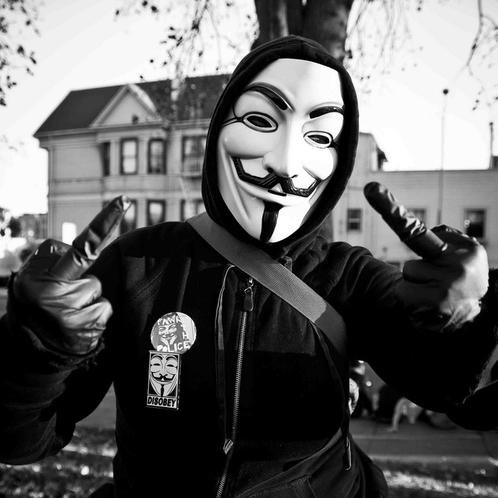 Estamos en todas las regiones del mundo, estamos en el aire, en todas partes. Somos legion no olvidamos No perdonamos, Esperenos!

Ahora nadie estara a salvo