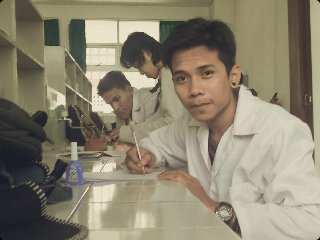 Jika kamu tidak kuat menangung lelahnya belajar.maka kamu akan menangung perihnya kebodohan.
