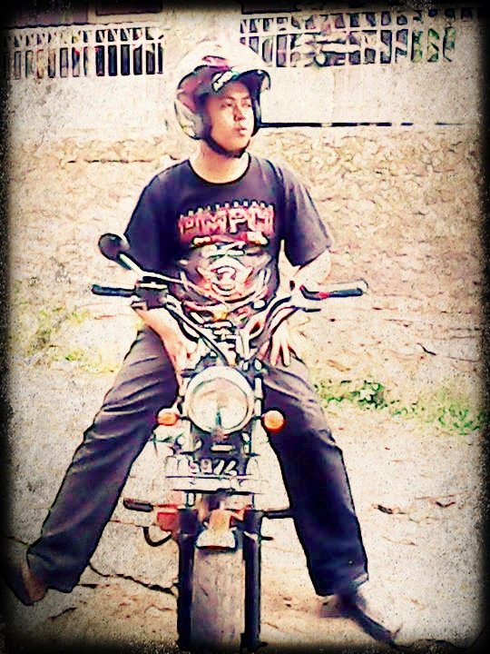 HMPCI..

keep rolling and be brotherhood..
BRAVO HMPCI

(Honda Mega Pro Club Indonesia)