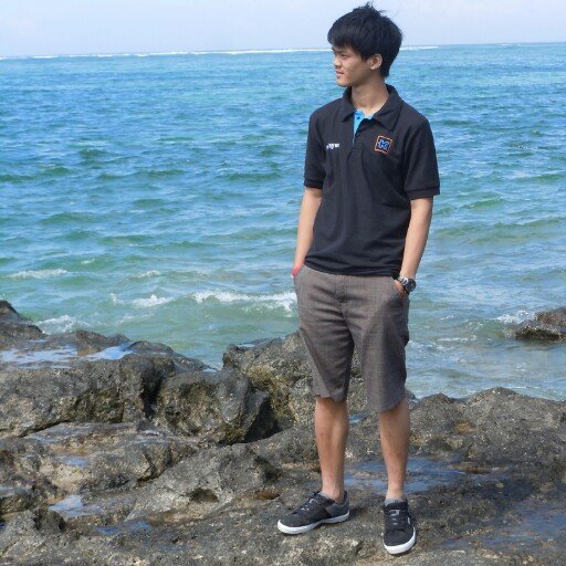 orang yang hobinya menghargai alam Serta selalu bersyukur karena masih bisa untuk menikmati semuanya..