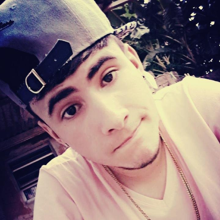 sou santista de alma, porque coração um dia para. @santosfc ♥ , || Não me sigaa não sei para onde ir...