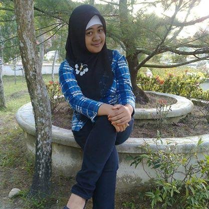 Mungkin aku tidak memilikimu, tetapi aku memiliki rasa ingin memilikimu :')