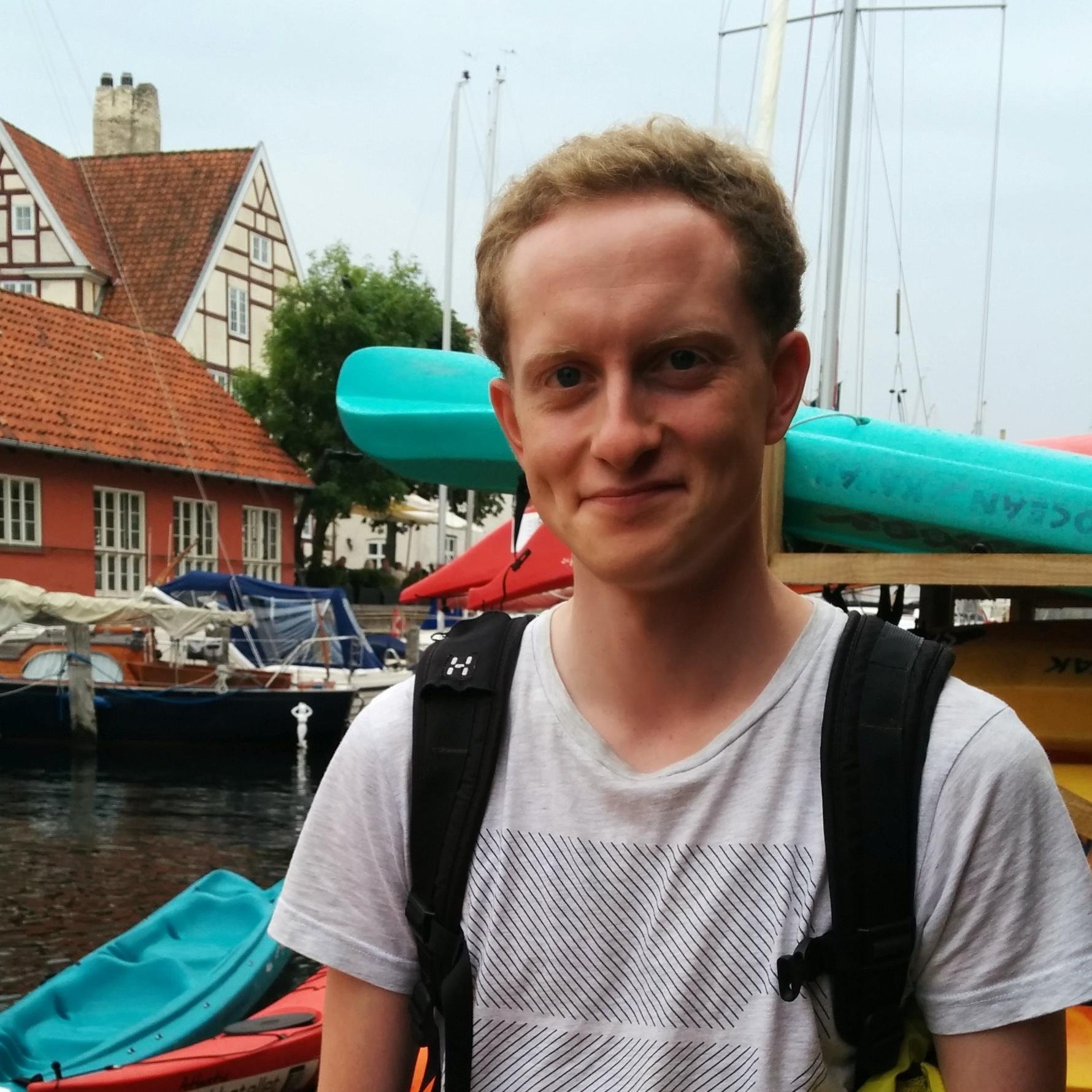Cand.scient computer science and informatics, Ph.d.-fellow in healthcare-IT, Roskilde University, DK, coffee slave, seltzer fanatic, idealistic pessimist.