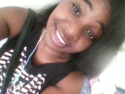 simply_brii's profile picture. 