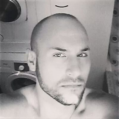 veljainfashion's profile picture. :)