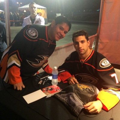 Hey people!! Just a simple 34 year old Latino gay guy from oc! Love Angels baseball and ducks hockey! I keep it real!! Follow me! Do it now!!