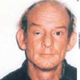 Tout juste sorti de prison, comme tonton Jackie du vagin de ta sœur.