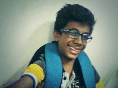 Techno Geek...I have made a blog a a webpage. The blog is all about hacking (http://t.co/TFLCLEUrHV)....And the webpage is an exact copy of Facebook (waris