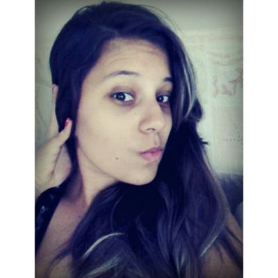 A esperança não é um sonho, mas uma maneira de traduzir os sonhos em realidade.(B.L)*