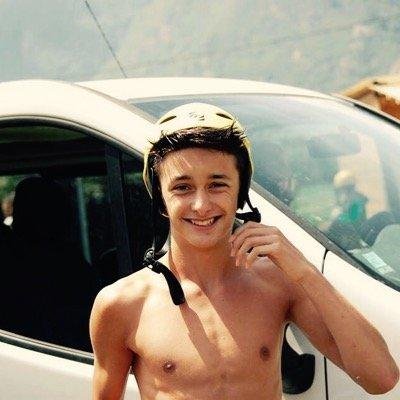 bastitou47's profile picture. 