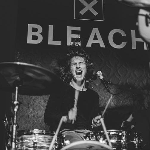 Ludwig Drums endorsee: Drummer w/ PALE SEAS, The Pink Teens, The Foetals, Francis Lung & Infinite Bisous // Writes for pleasure // Rights for all