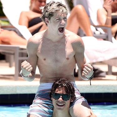 moniotru_2's profile picture. Hey sweetie :)  PLEASE FOLLOW  @moniotru_xx because she just gave you this free follow :)   THANK YOU SO MUCH