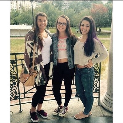 ∆ 3 bad bitches obsessed with bands ∆ ❁aliyah❁maddy❁jordan❁