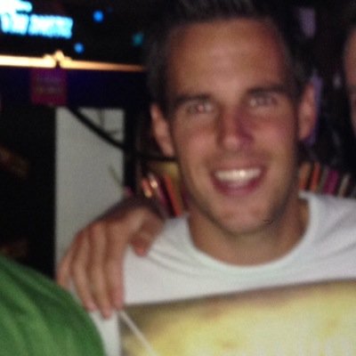 Werkzaam bij de Jong & Laan Accountants, jarenlang speler KOSC 1, trainer KOSC JO19-1
