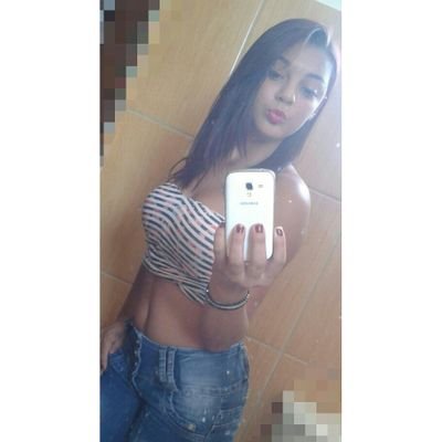 Senhor, não sai do meu lado. Segura minha mão. Guia-me por onde eu for.