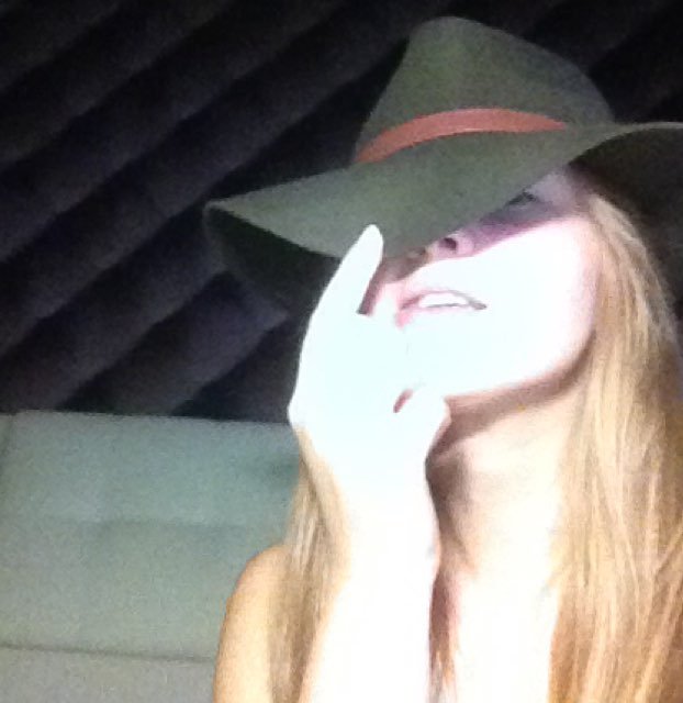 Yulia_Coachella's profile picture. Honey, you should see me in a crown.