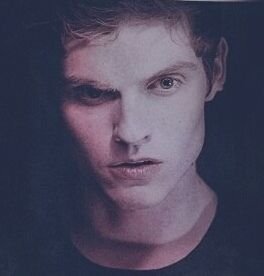 #directioner #TBBT #SPN #DoctorWho
#TeenWolf #AHS #ArcticMonkeys #Larry 
и много чего еще с: