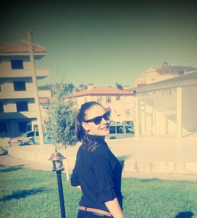 fatmamavis95's profile picture. 