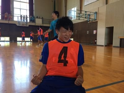 暇だー、高３、北村山です、宜しくです！元ハンド部                    中根ーだよ