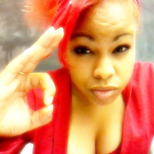 Wagwan names trei engaged to my man dean i rep red and rap and sing dont give a fuck about my haters i just smoke my poppers