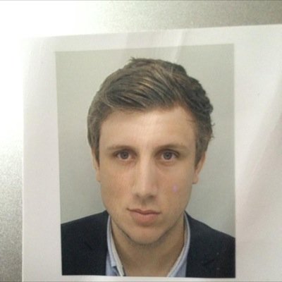 Habite #SaintgermainenLaye | Travaille @actionlogement | ex @sciencespo | #TeamPSG #yvelines