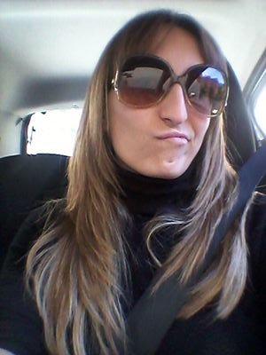 Una nessuna e centomila. Mi appassiono senza capirci troppo di turismo e hotel, politica, sport. Toglietemi tutto ma non i miei libri.