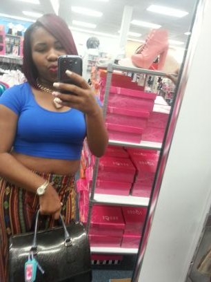 im just living as it come .  Mention for a FOLLOW doe ♥
