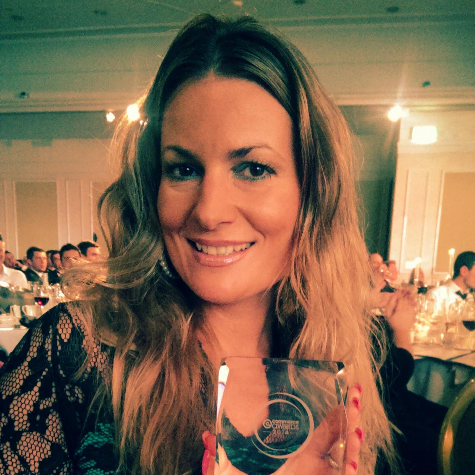 Passionate Head of EMEA Sales - blur Group Global Services Exchange. Love my friends & family, keeping fit, shopping, eating out & drinking fine wine!