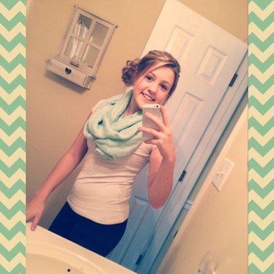 nicoleballard00's profile picture. I’m a Dumb Bitch❕ My 😼 smells 🤢🤮