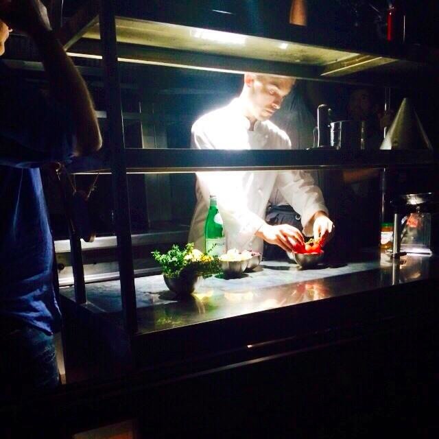 Chef e consulente altamente specializzato nel marketing e gestione dei ristoranti. Aiuto i ristoratori e gli chef ad avviare e gestire ristoranti di successo.
