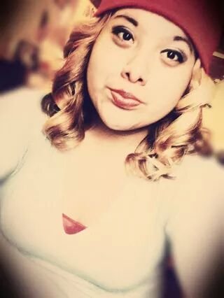 ГJust another person with hopes & dreams..tweet me follow &I'll follow back