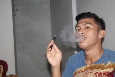 Mudah-mudahan mereka yang suka merendahkan Anda itu panjang umur untuk menyaksikan sukses Anda nanti. Aamiin - MT