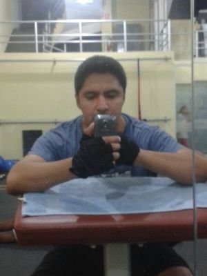 kapustin_m's profile picture. nací y algún día dejaré de existir.