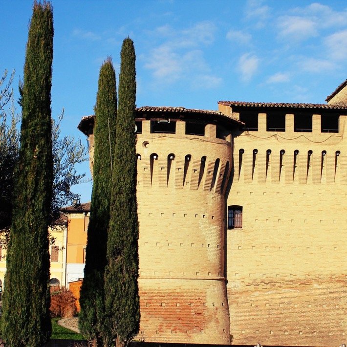 A new way of discovering Italian culture and traditions. Experience a week in Italy celebrating the Made In Italy brand. An unforgettable journey.