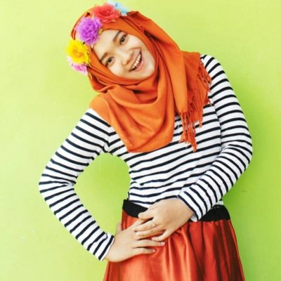 life is simple (๑^⌣^๑)