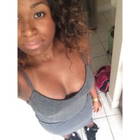Chloe E. (@chlogotflo) 's Twitter Profile Photo