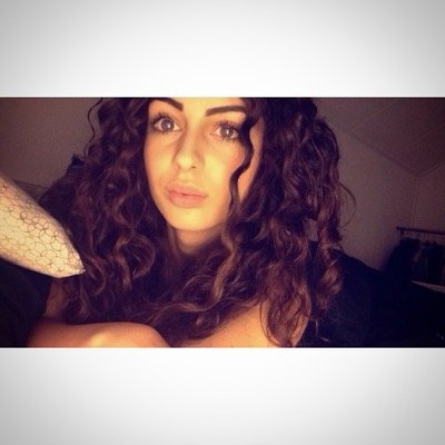 xLisra's profile picture. 