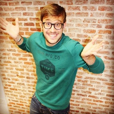 Cuenta NO OFICIAL de apoyo al Padre Damian María de La Voz 2015. lo podéis seguir en @DamianmariaVoz. La cuenta oficial de fans es @FansPadreDamian